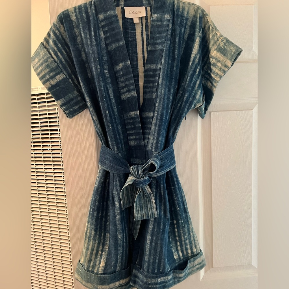 Flattering kimono style, jean romper. Wore once. Lots of compliments received.